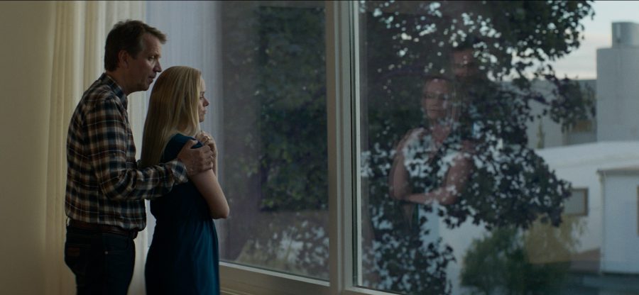 人間不信が暴走！ 身も凍る超ブラックな隣人トラブル・サスペンス『隣の影』が人間の愚かさを滑稽に暴き出す
