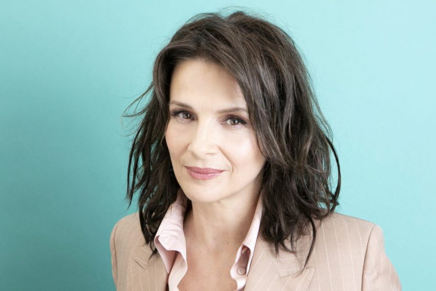 「タバコ1本頂戴」J・ビノシュ、大女優ドヌーヴへの接近術？是枝監督『真実』の撮影秘話