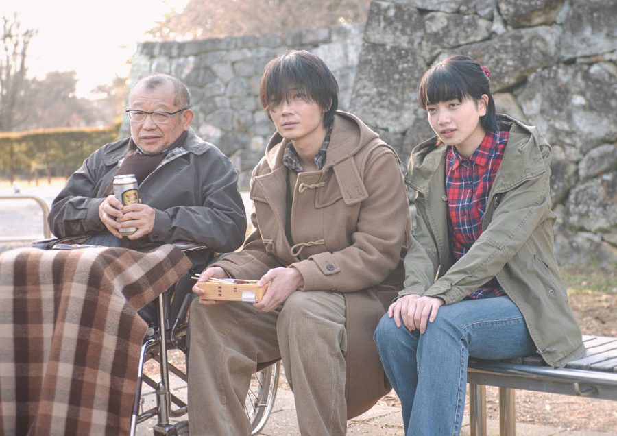 死刑で死ねなかった男を演じる鶴瓶は圧巻！ 綾野剛、小松菜奈ら共演の珠玉の人間ドラマ『閉鎖病棟 ―それぞれの朝―』