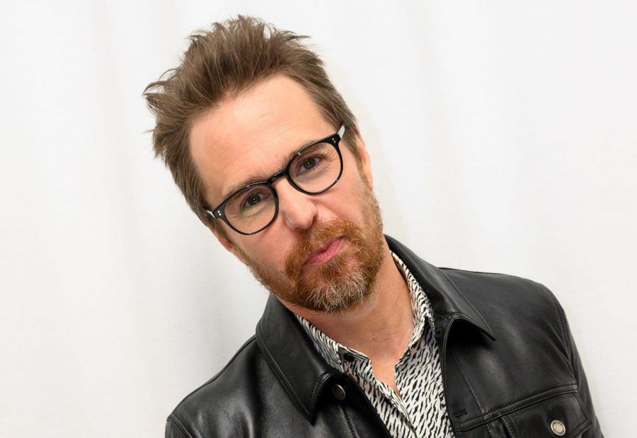 「ビル・マーレイの演技をパクって、“ナチスに幻滅したゲイの将校”を演じた」サム・ロックウェルが語る『ジョジョ・ラビット』