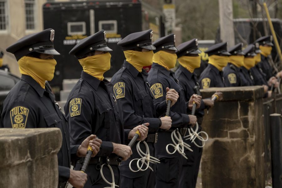 イッキ観必至のおもしろさ！ ヘイトクライムで分断される社会に警鐘を鳴らすドラマ版『ウォッチメン』