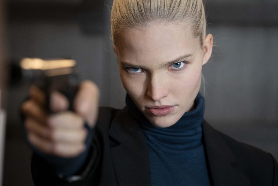 ベッソン監督の“あの殺し屋映画”が進化した！ KGBの狂犬美女が覚醒!!『ANNA／アナ』