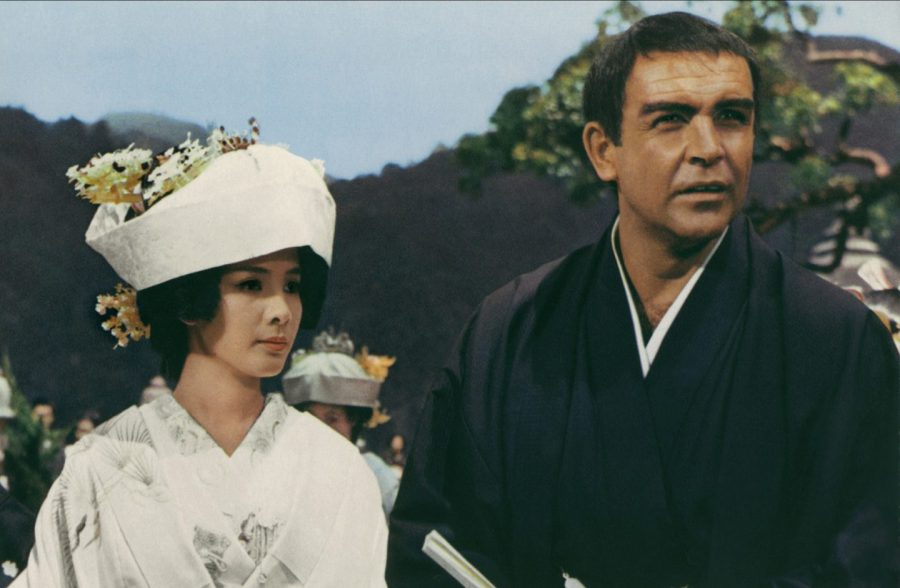 『007』の人智を超えた“トンデモ”シーンはこれだ!! コネリー版ボンドが培った遊び心が満載！