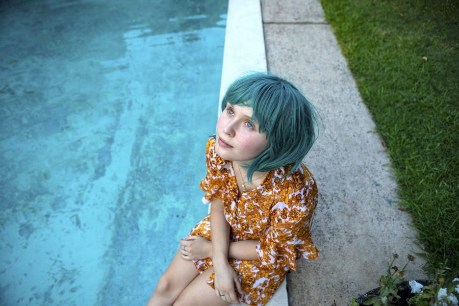 難病×恋愛モノと侮るなかれ！ エリザ・スカンレン主演『ベイビーティース』は少年少女の“出逢い”と“変化”を瑞々しく描く純愛物語