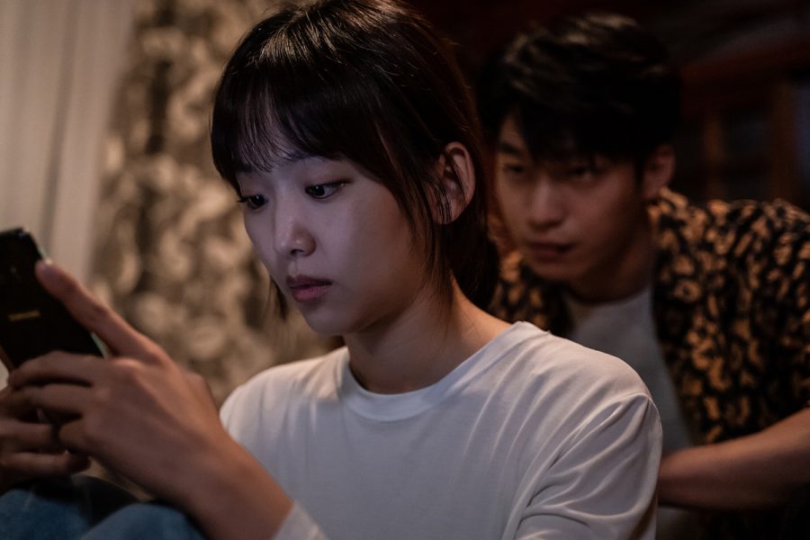 『殺人鬼から逃げる夜』サイコパス役ウィ・ハジュンと手話学んだチン・ギジュが語る全力疾走スリラー撮影秘話！