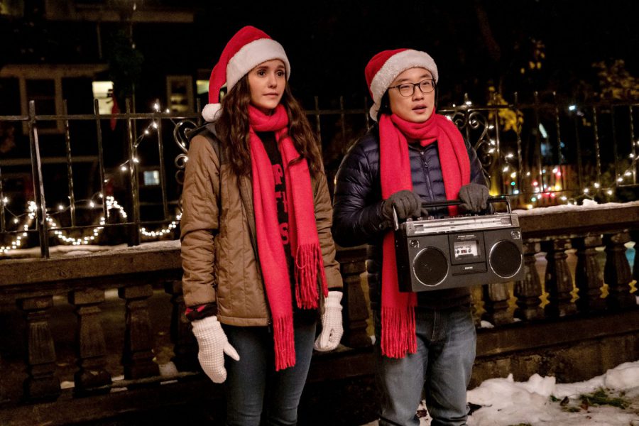 アプリで出会ったイケメンは「なりすまし」だった！ Netflix『ラブ・ハード』はクリスマス“泣笑”ラブコメ