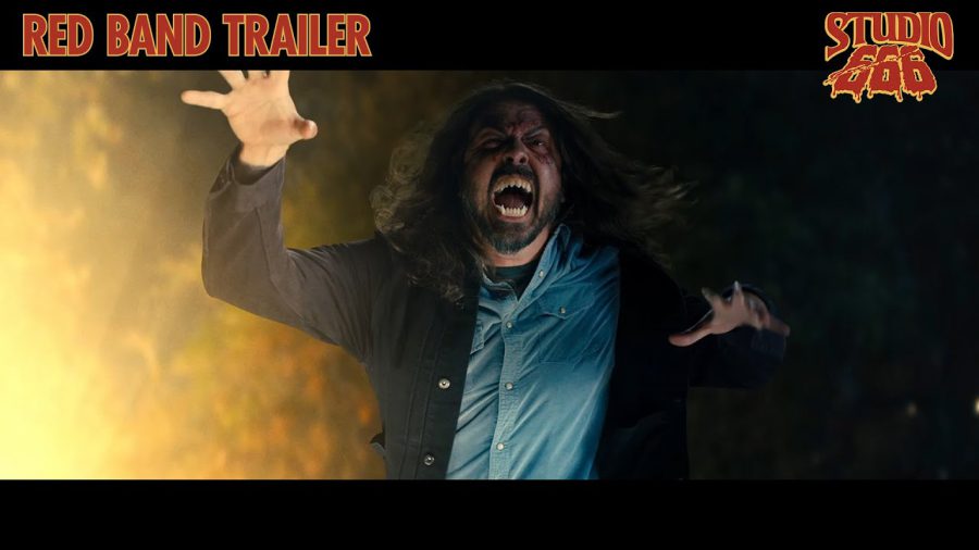 悪魔＆オカルト要素満載の「笑えるロック映画」はファンならずとも必見!? フー・ファイターズの実体験を基にした映画『スタジオ666』超グロいレッドバンド版予告編が公開！